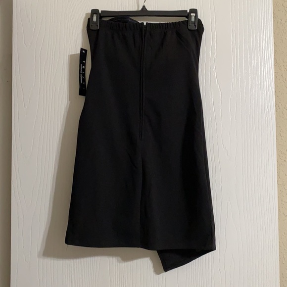 NWT - Mini dress - asymmetric front with side tie & v front - Picture 3 of 4